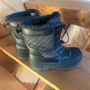 Black and Gray Kids Snow Boots